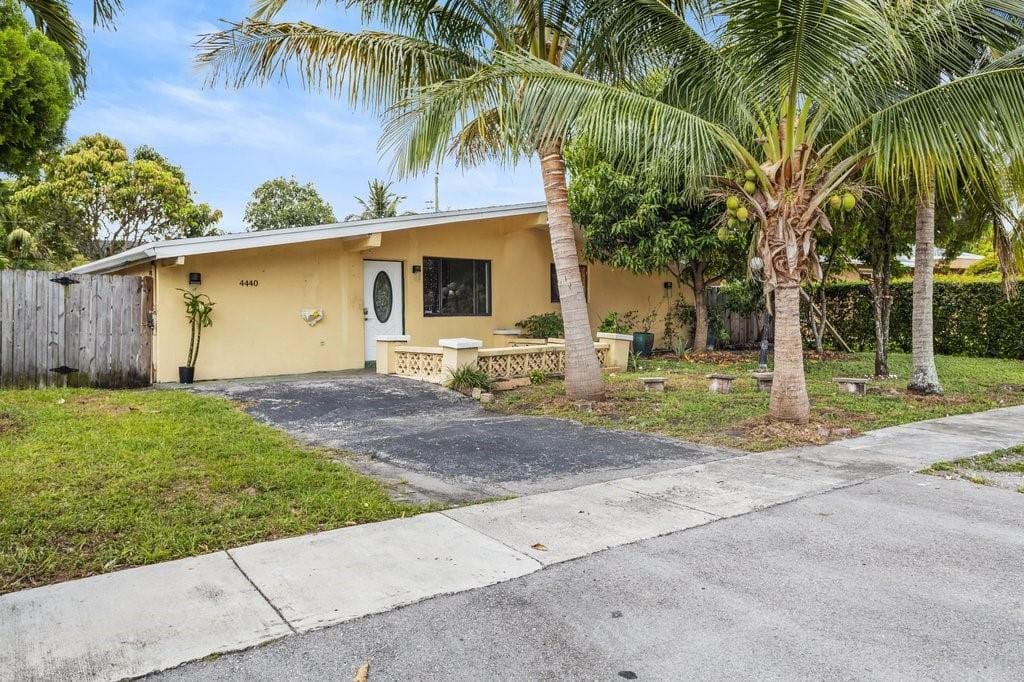 4440 NW 37th Street, Lauderhill, FL 33319 photo 2