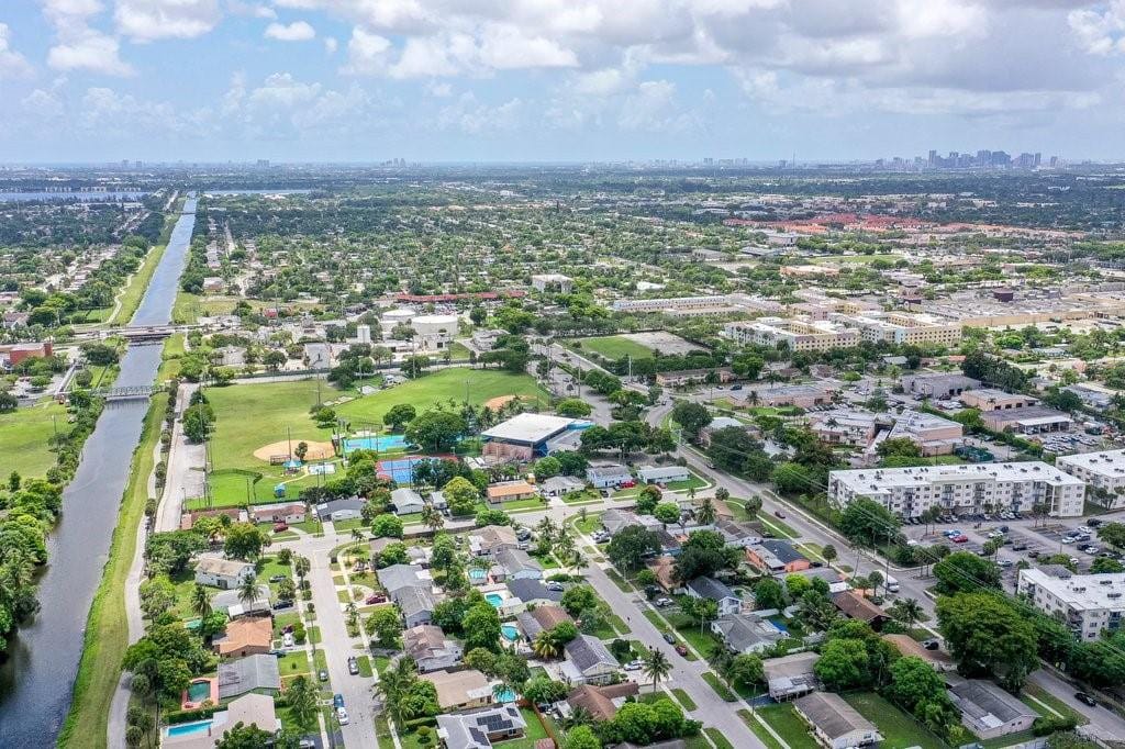 4440 NW 37th Street, Lauderhill, FL 33319 photo 17