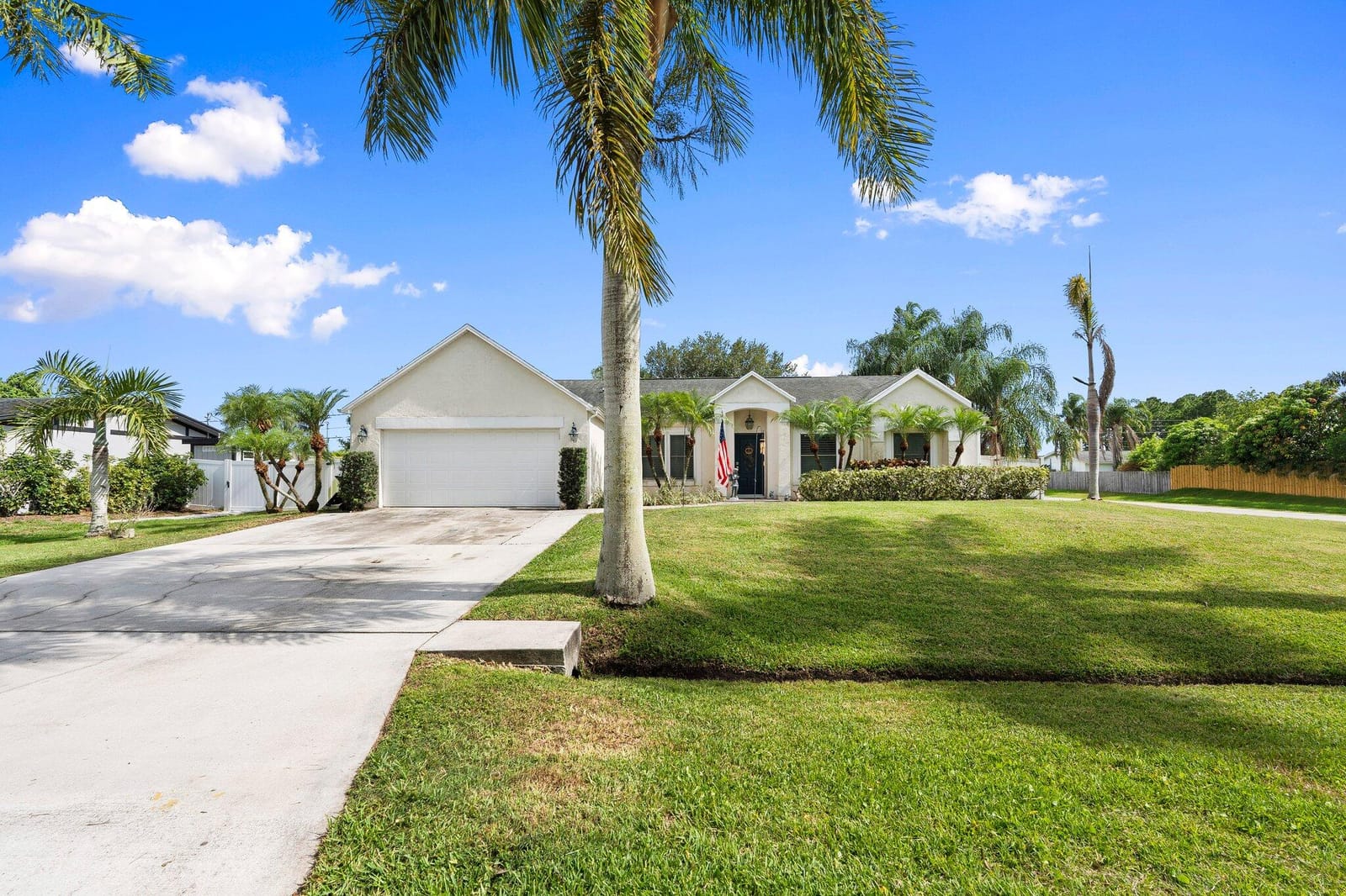 468 SW Prado Avenue, Port St. Lucie, FL 34983