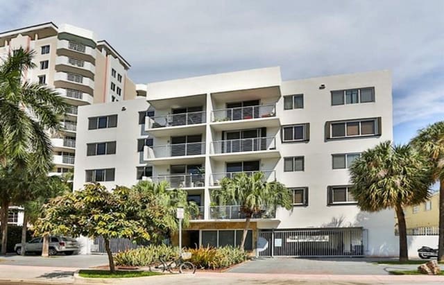 1605 Bay Road 304, sold in Bay Point East, Miami Beach, FL