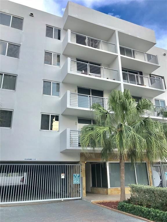 1605 Bay Road 304, Miami Beach, FL 33139 photo 2