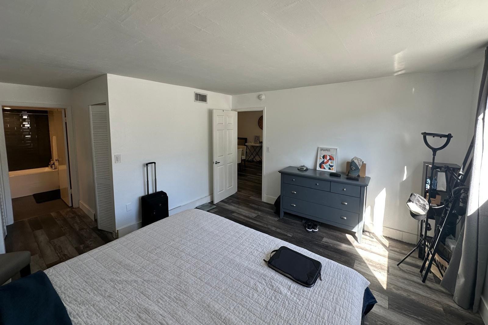 1605 Bay Road 304, Miami Beach, FL 33139 photo 6