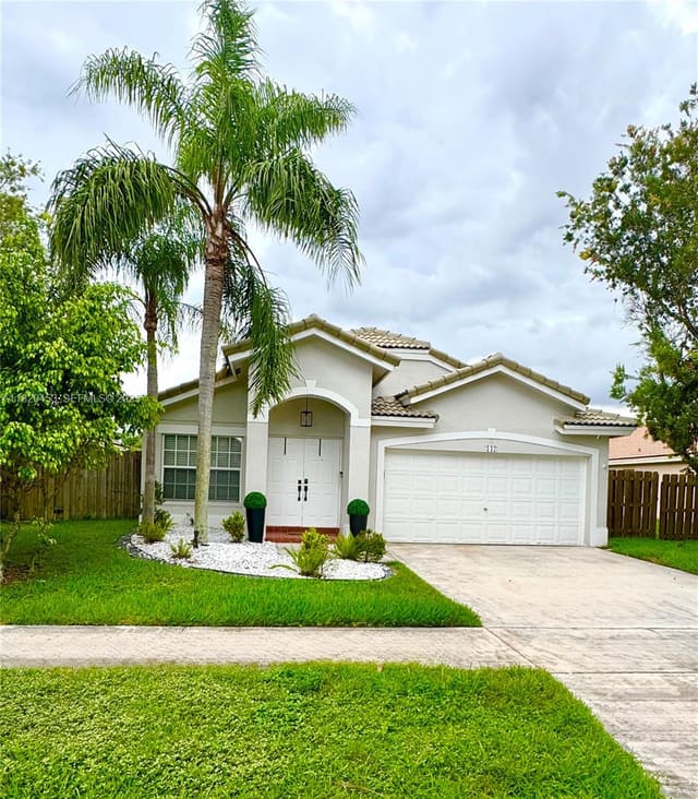 142 SW 204th Avenue, sold in Crystal Pointe, Pembroke Pines, FL