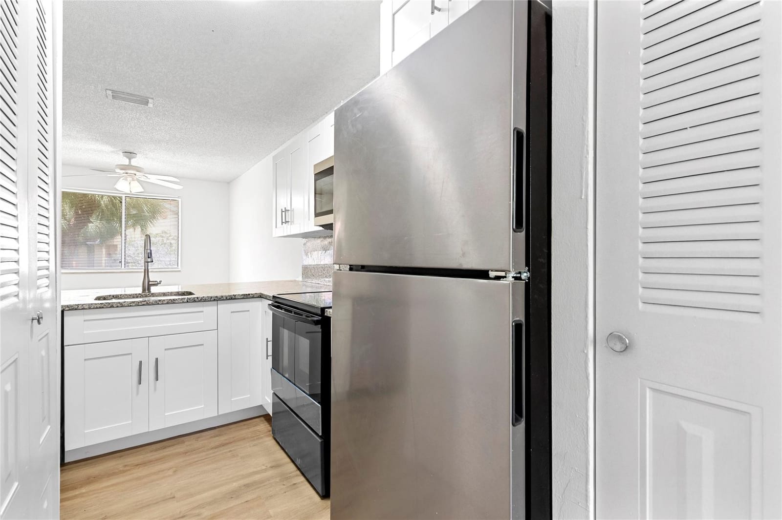 1084 Coral Club Drive 1084, Coral Springs, FL 33071 photo 3