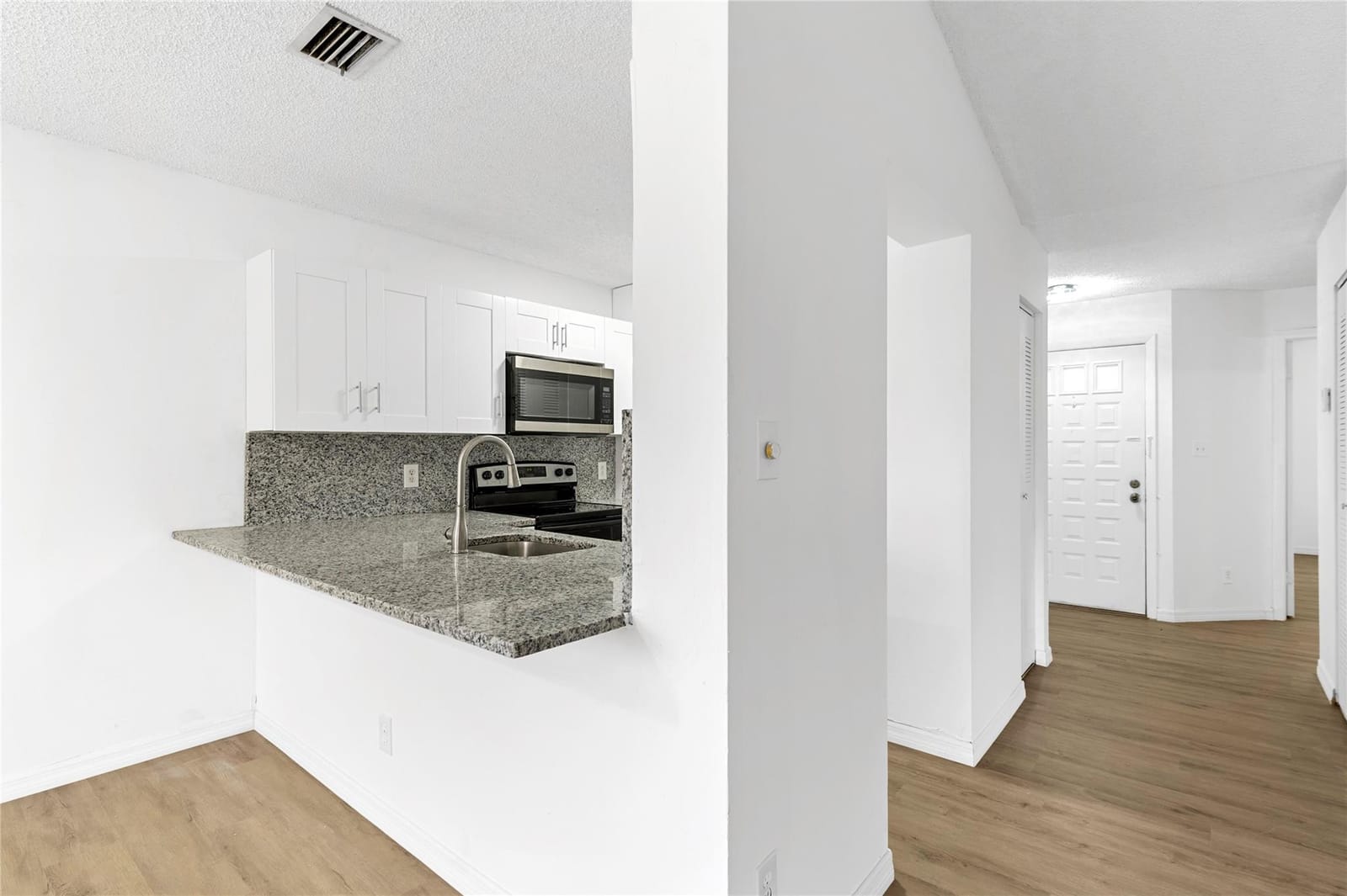 1084 Coral Club Drive 1084, Coral Springs, FL 33071 photo 4