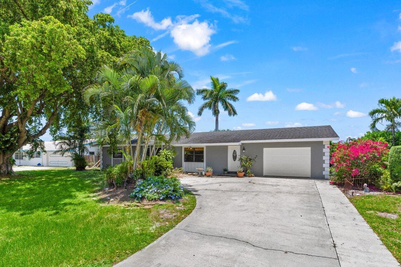4694 Brady Boulevard, Delray Beach, FL 33445 photo 2
