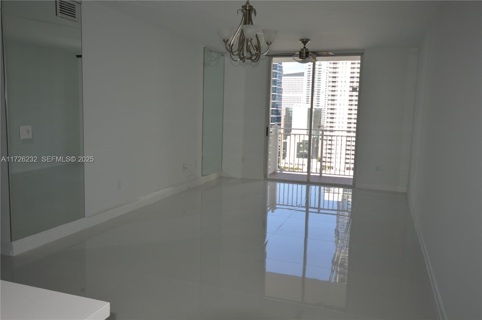 185 SE 14th Terrace 2510, Miami, FL 33131 photo 4