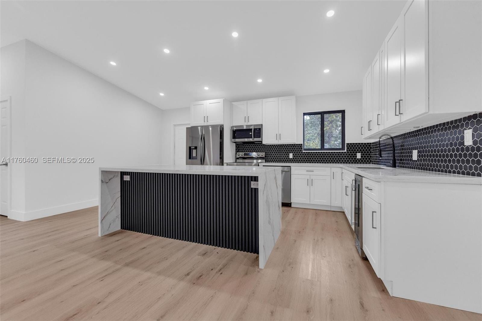 531 NE 175th Terrace, North Miami Beach, FL 33162 photo 3