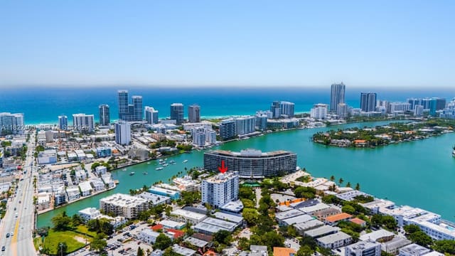 6900 Bay Drive 6G, sold in Stanton House, Miami Beach, FL