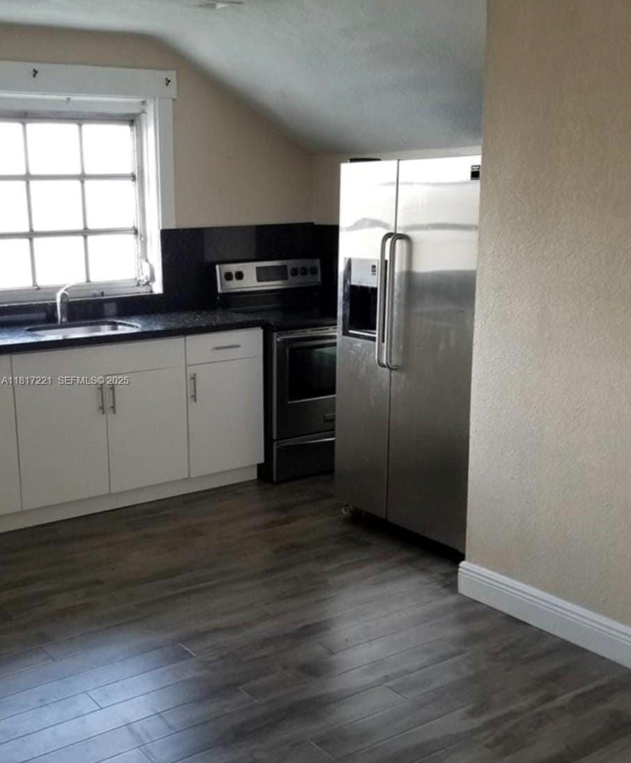 1968 NW 24th Avenue, Miami, FL 33125 photo 3