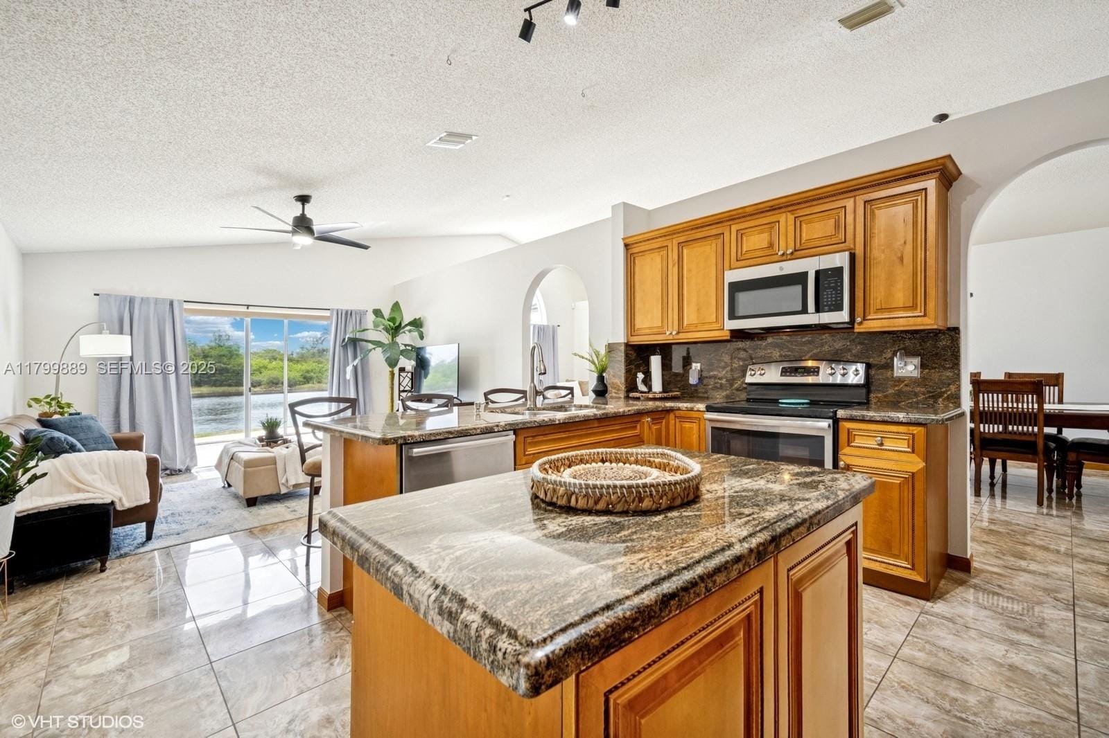 1910 SW 183rd Terrace, Miramar, FL 33029 photo 22
