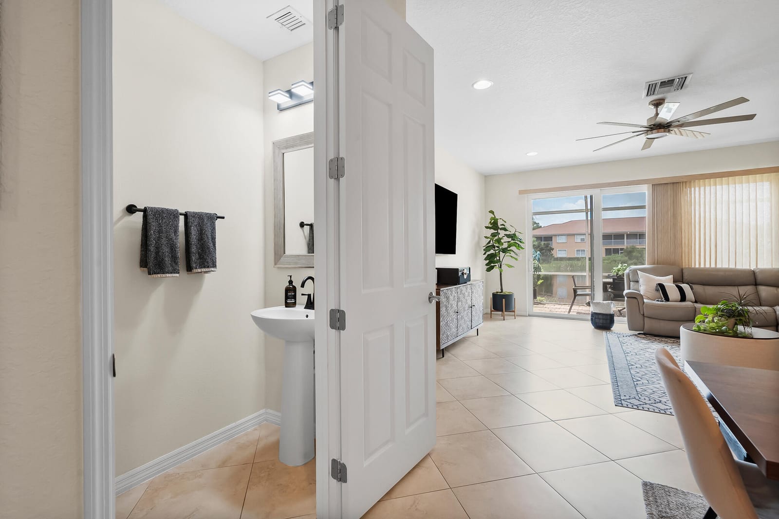 524 SW Glen Crest Way, Stuart, FL 34997 photo 19