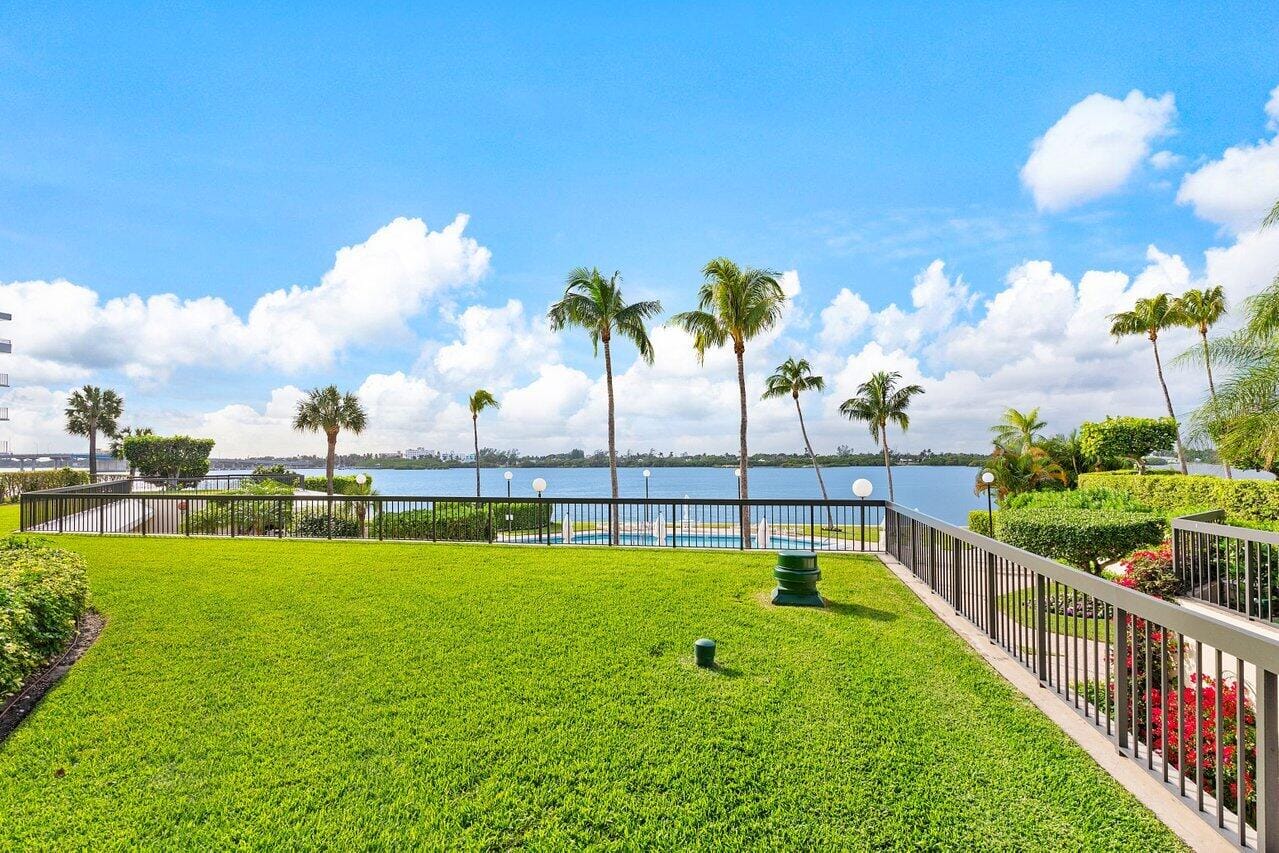 2778 S Ocean Boulevard 107s, Palm Beach, FL 33480