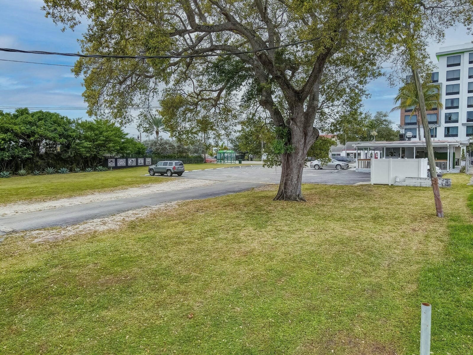 118 N Federal Highway — photo 4