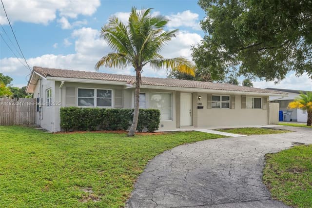 1700 SW 5th Avenue, sold in Boulevard Park Isles Sec, Pompano Beach, FL