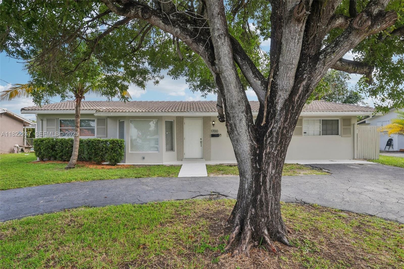 1700 SW 5th Avenue, Pompano Beach, FL 33060 photo 2