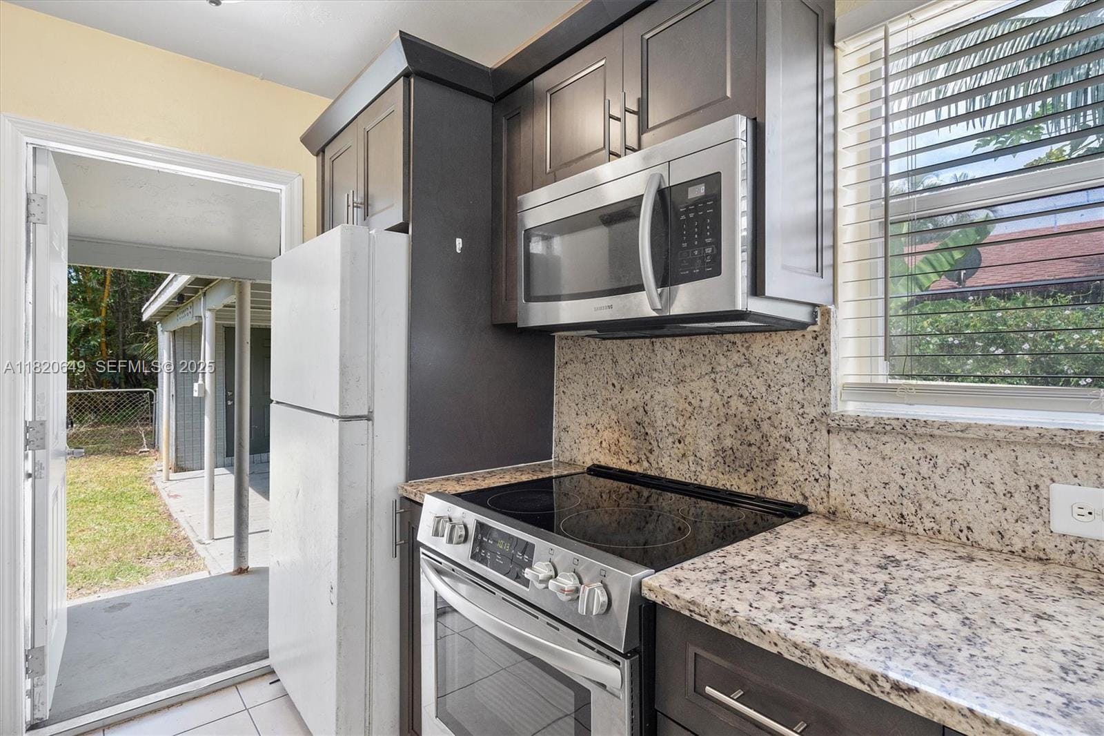 602 El Prado, West Palm Beach, FL 33405 photo 17
