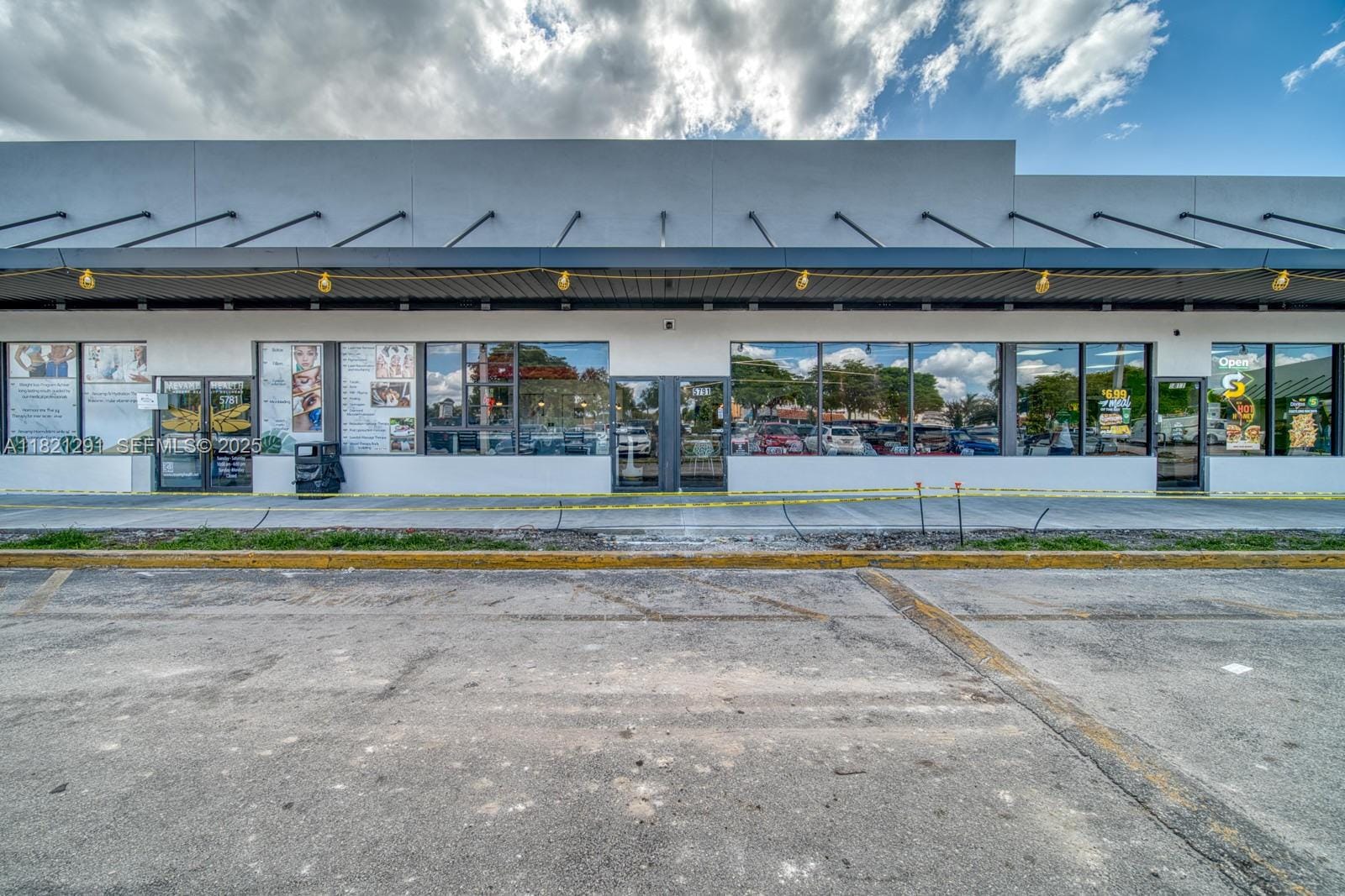 Full Service Restaurant / Pizzeria For Sale On Miller & 137th Avenue, FL 33183 photo 25