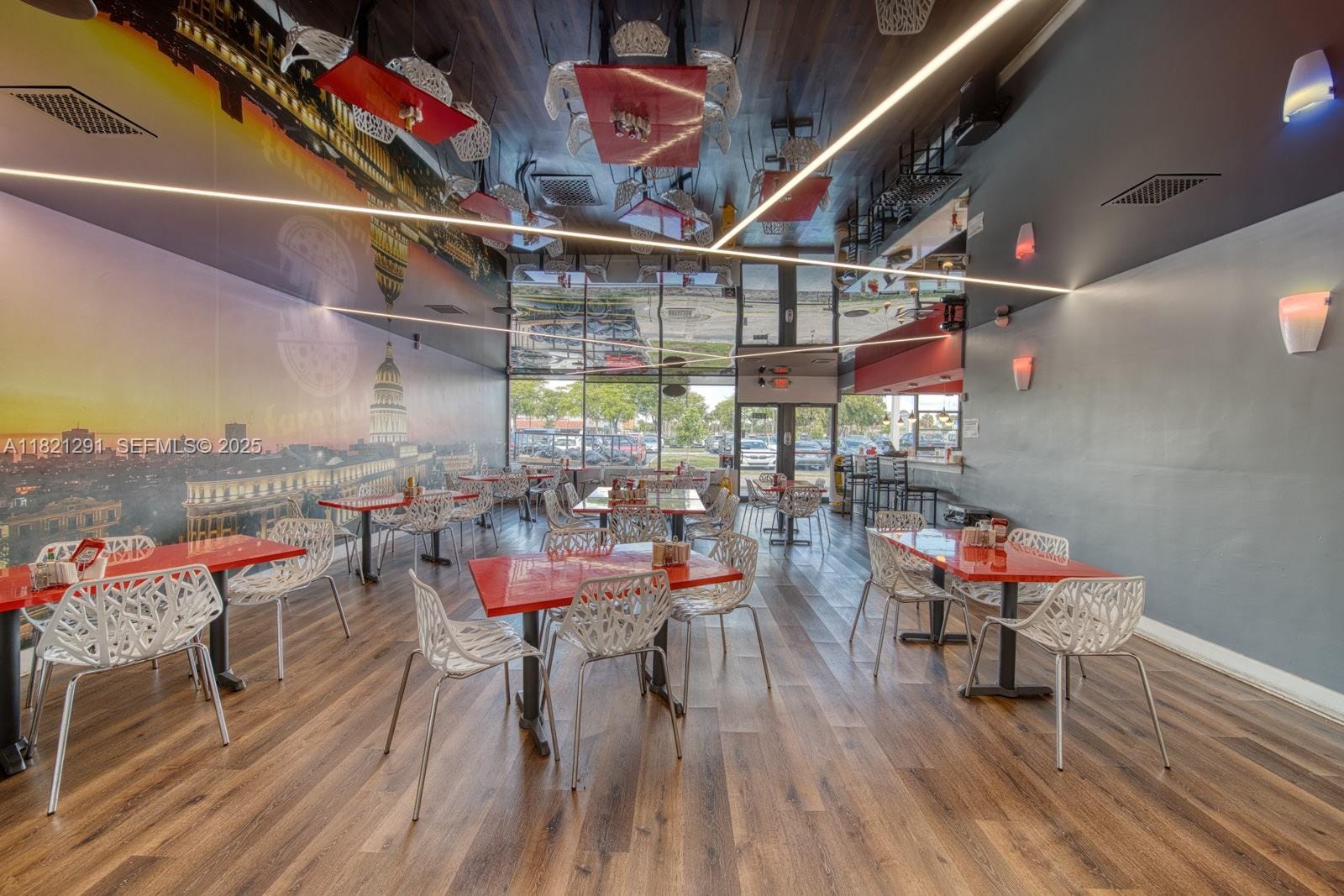 Full Service Restaurant / Pizzeria For Sale On Miller & 137th Avenue — photo 4