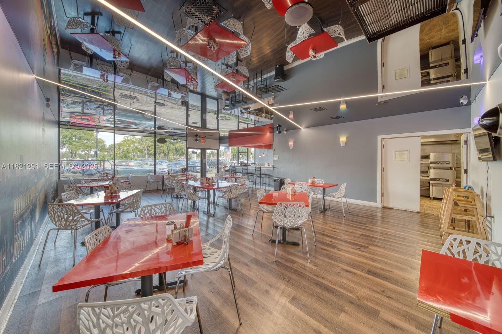 Full Service Restaurant / Pizzeria For Sale On Miller & 137th Avenue — photo 5