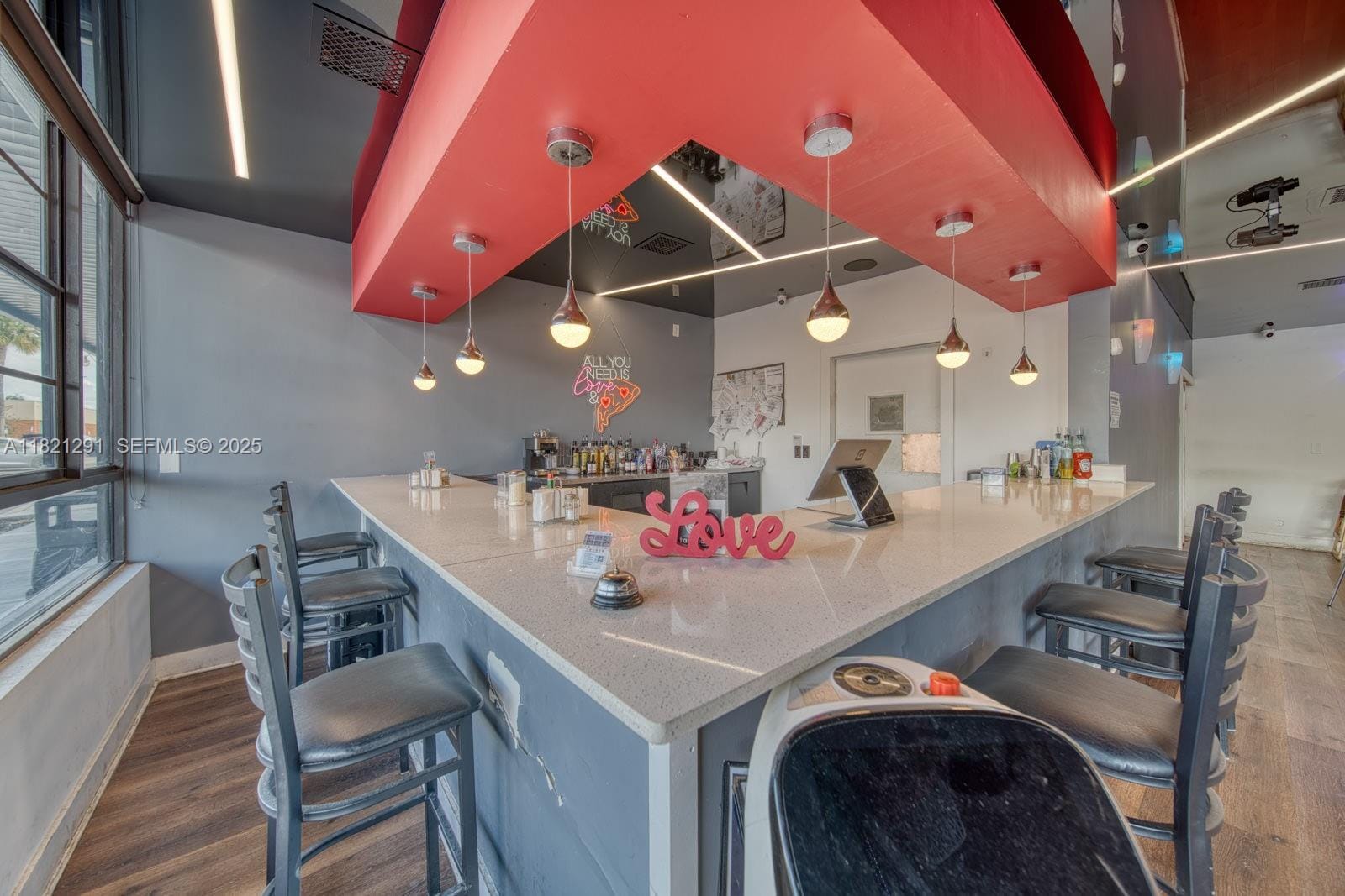 Full Service Restaurant / Pizzeria For Sale On Miller & 137th Avenue — photo 8