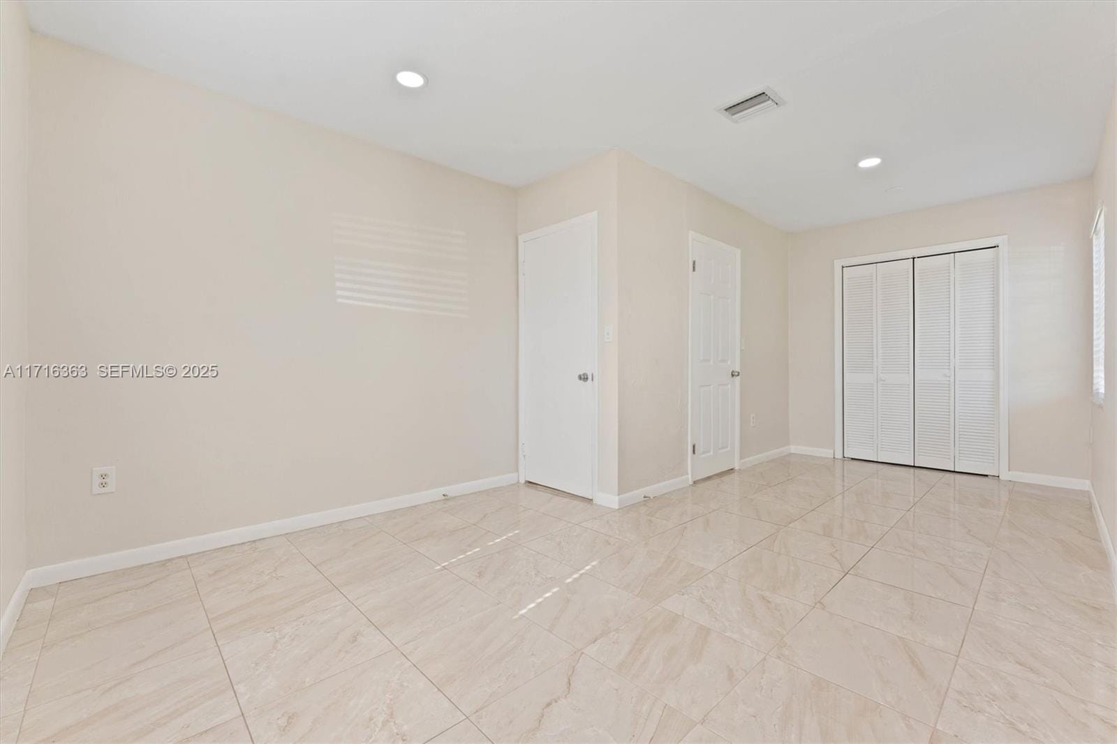 16021 NW 18th Avenue, Miami Gardens, FL 33054 photo 14