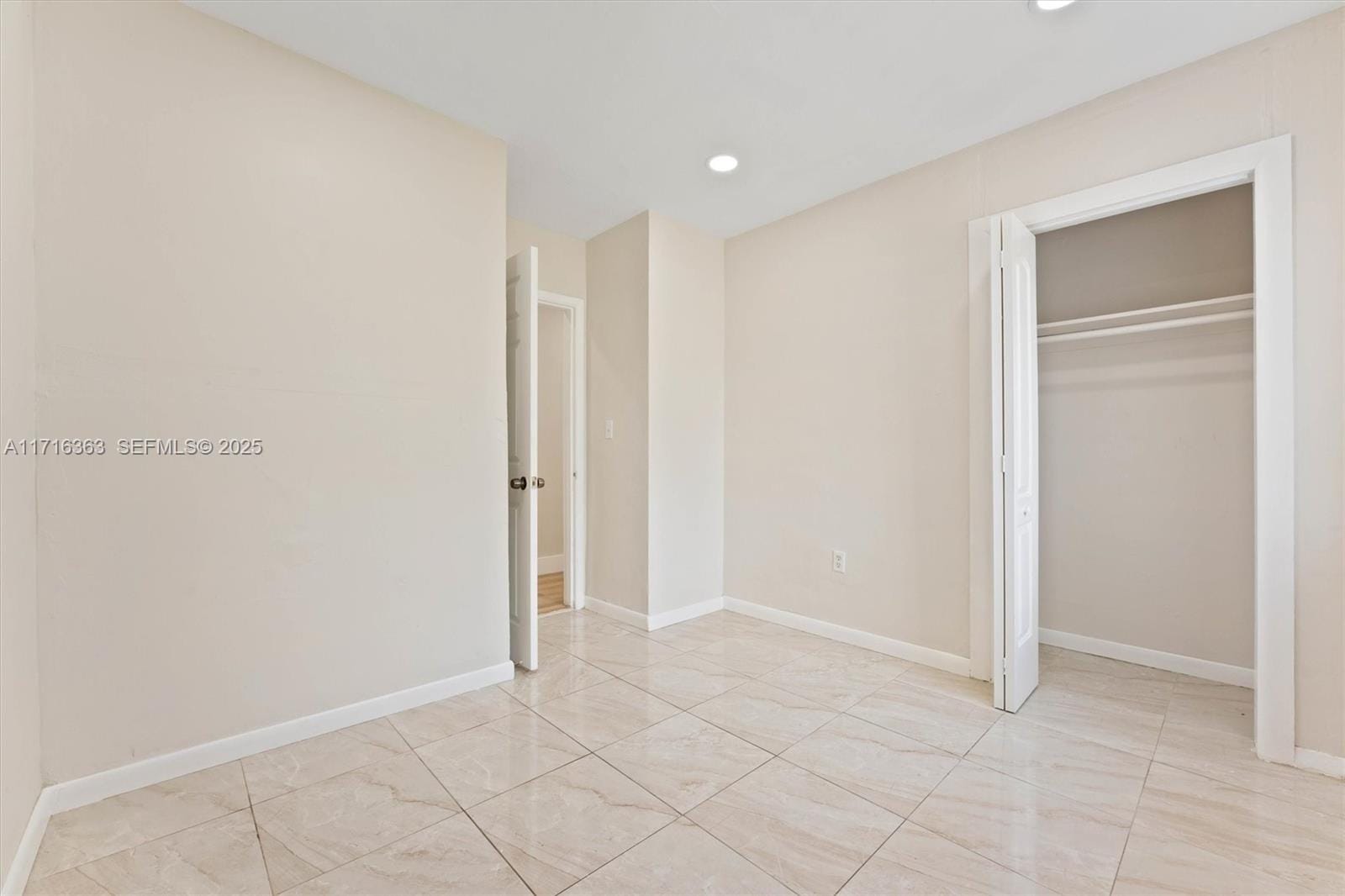 16021 NW 18th Avenue, Miami Gardens, FL 33054 photo 20