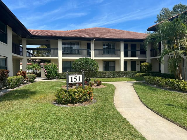 151 SW South River Drive 203, Stuart, FL 34997