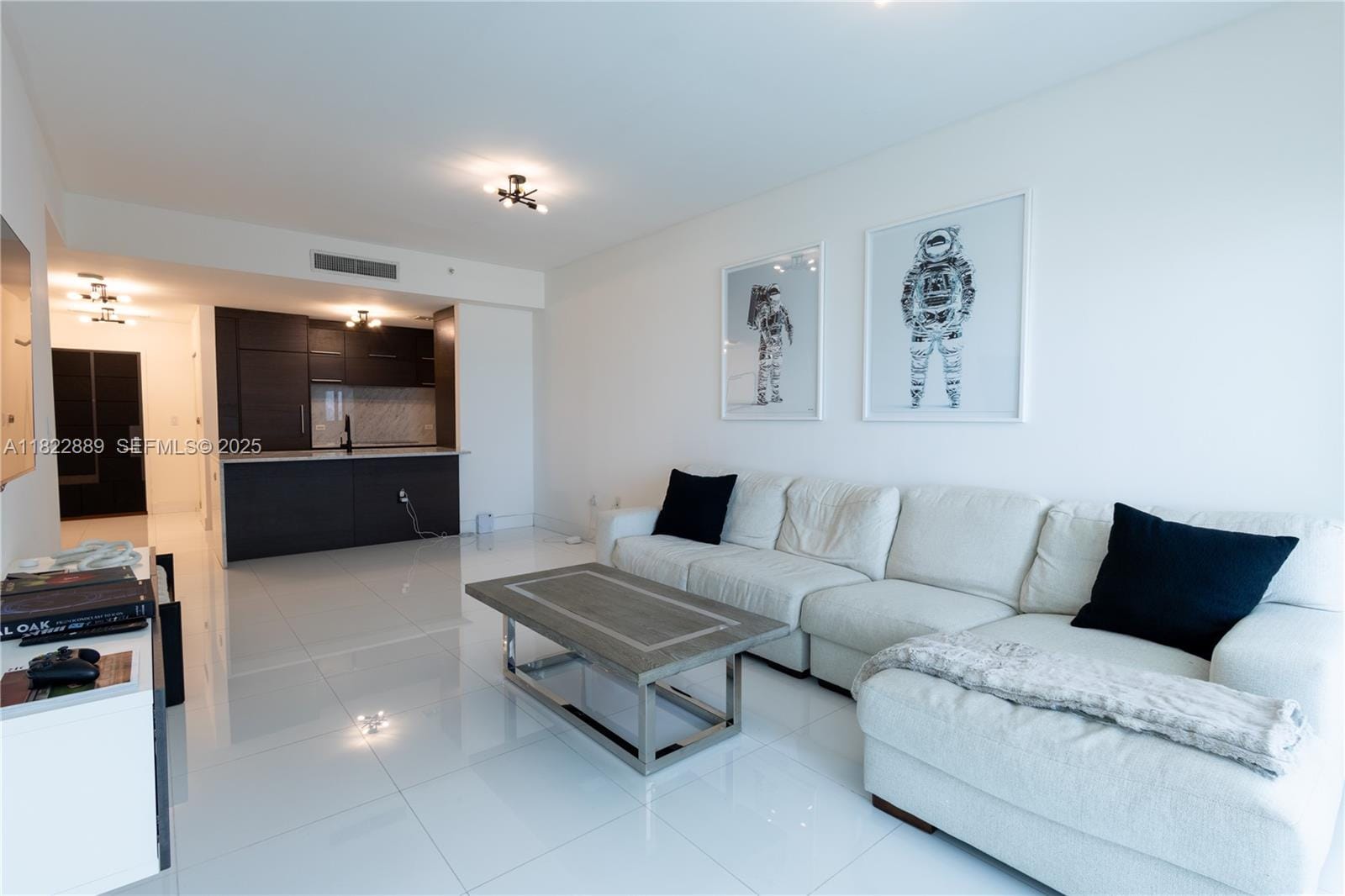 900 Biscayne Boulevard 2210, Miami, FL 33132