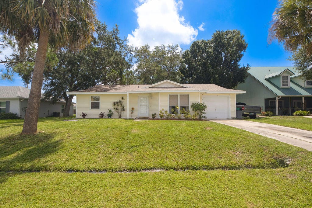 1967 SW Ember Street, Port St. Lucie, FL 34953