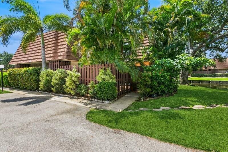 825 Center 32b Street, Jupiter, FL 33458 photo 20