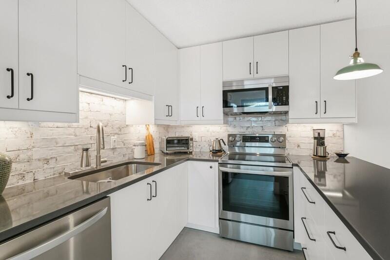 825 Center 32b Street, Jupiter, FL 33458 photo 7