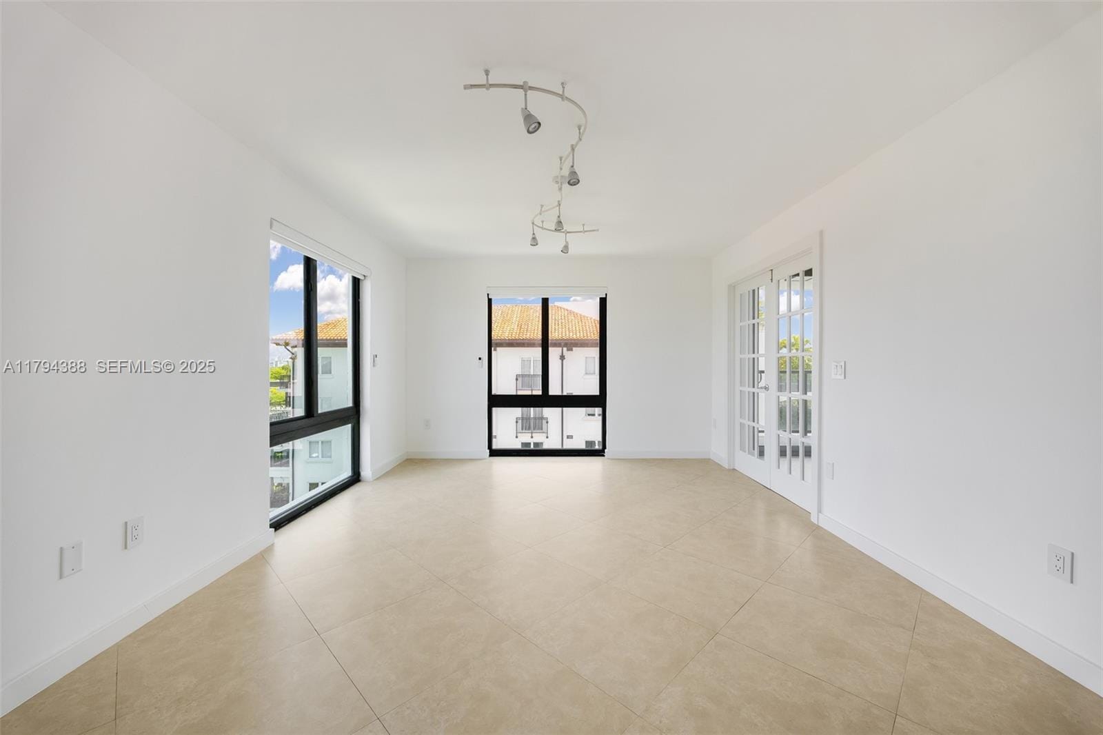 1600 S Bayshore Lane 8D, Coconut Grove, FL 33133 photo 13