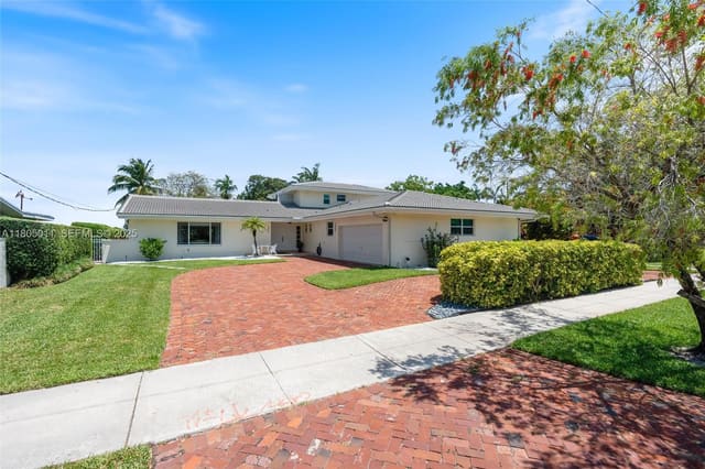 1961 NE 188th Street, Miami, FL 33179
