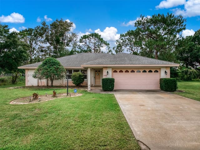 2706 Monza Drive, Sebring, FL 33872