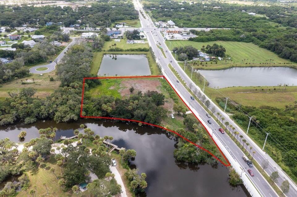 2083 W Midway Road, Fort Pierce, FL 34981 photo 16