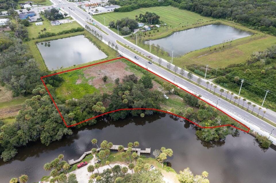 2083 W Midway Road — photo 3