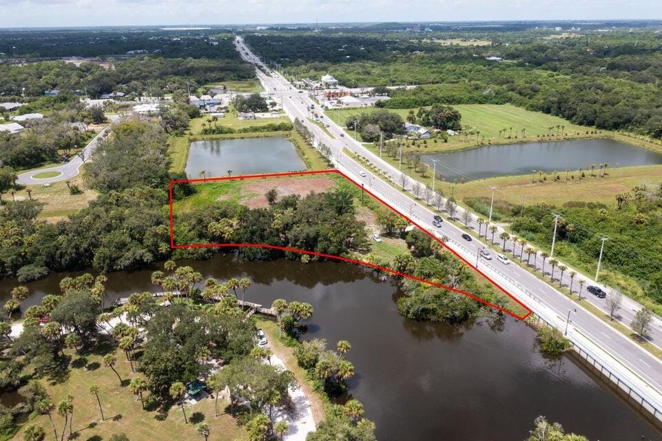 2083 W Midway Road — photo 8