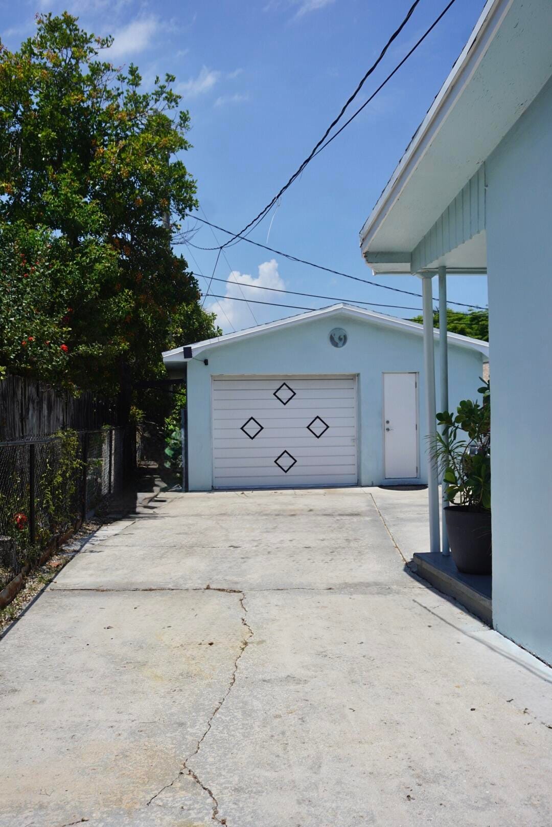 323 W Pine Street, Lantana, FL 33462 photo 5