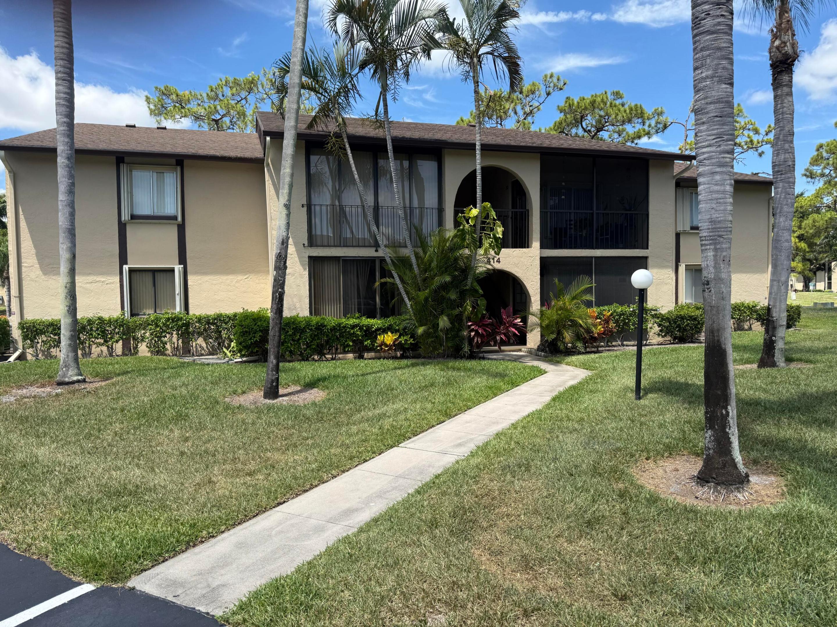 414 Pine Glen Lane B-1, Greenacres, FL 33463, Greenacres