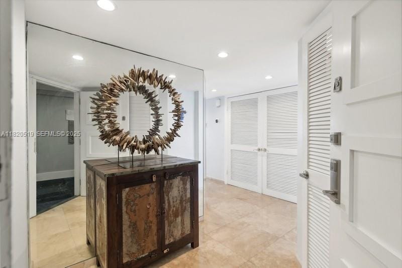 6423 Collins Avenue 1605, Miami Beach, FL 33141 photo 2