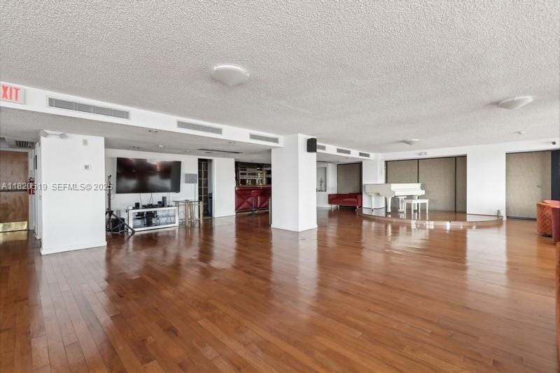 6423 Collins Avenue 1605, Miami Beach, FL 33141 photo 25