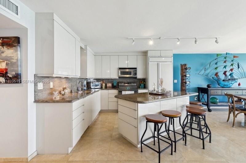 6423 Collins Avenue 1605, Miami Beach, FL 33141 photo 6