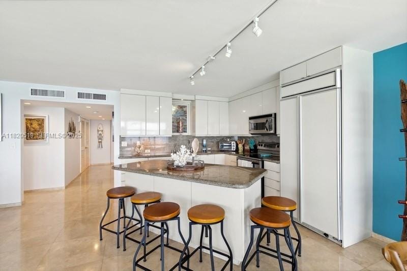 6423 Collins Avenue 1605, Miami Beach, FL 33141 photo 8