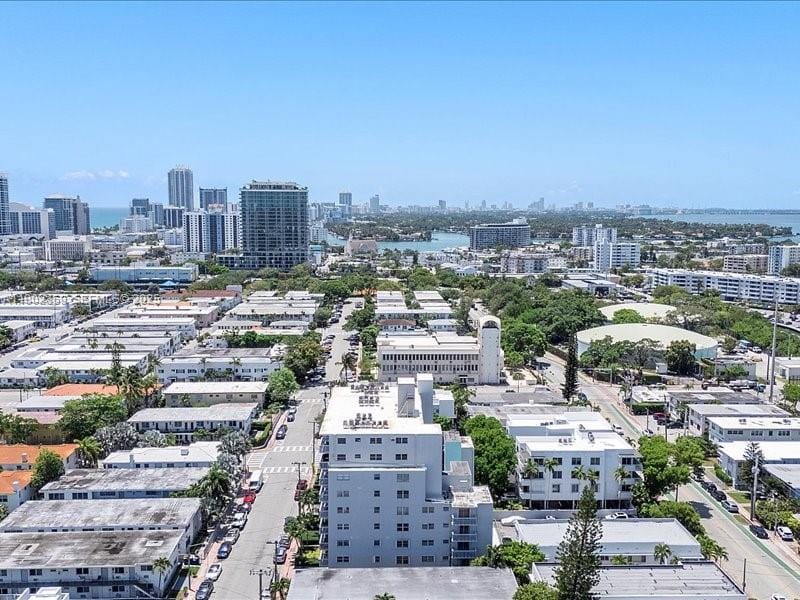 7620 Carlyle Avenue 702, Miami Beach, FL 33141 photo 15