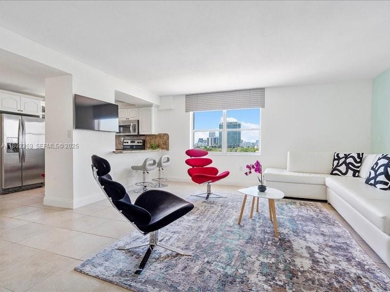 7620 Carlyle Avenue 702, Miami Beach, FL 33141