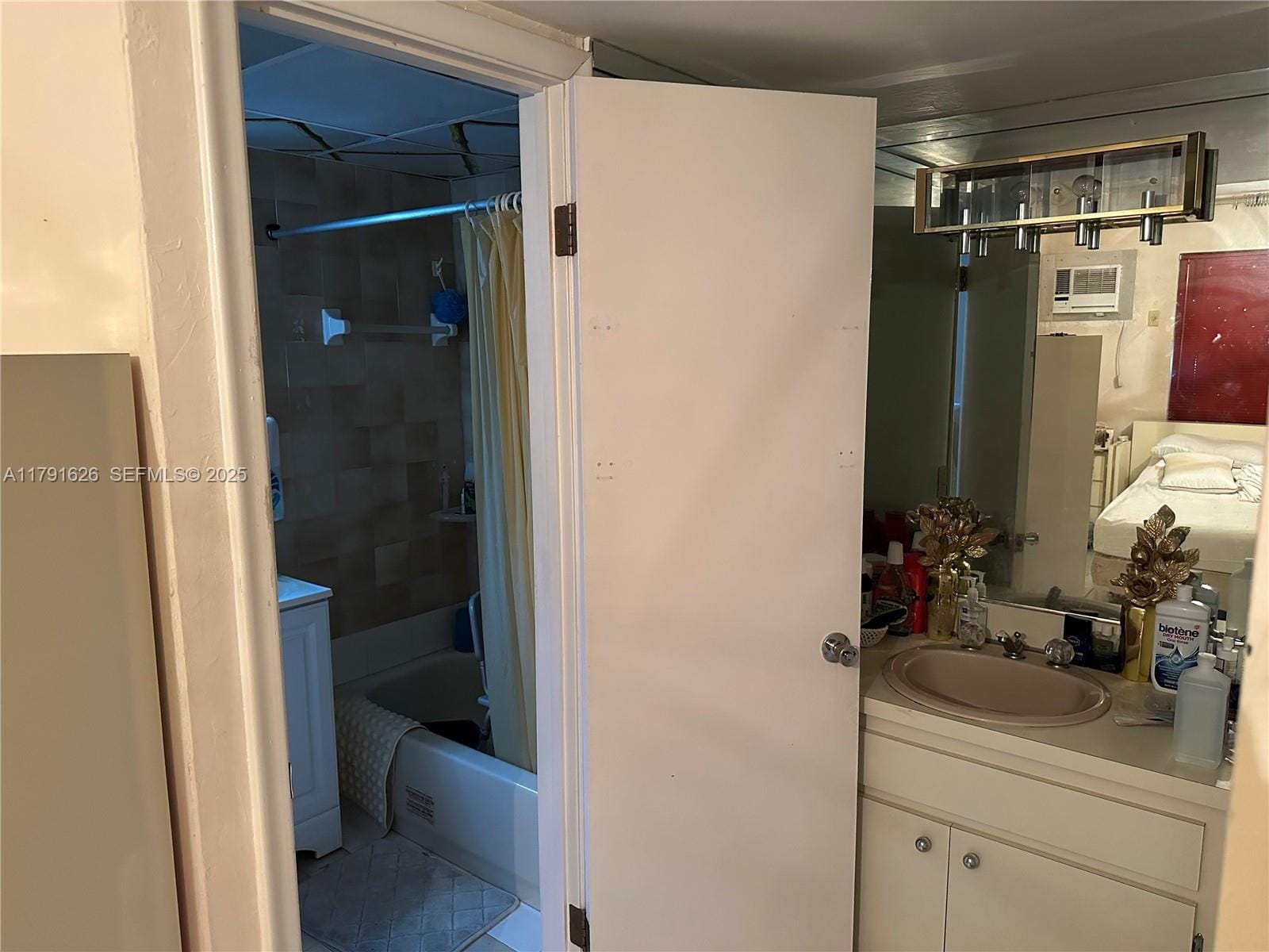 911 E 39th Place, Hialeah, FL 33013 photo 18