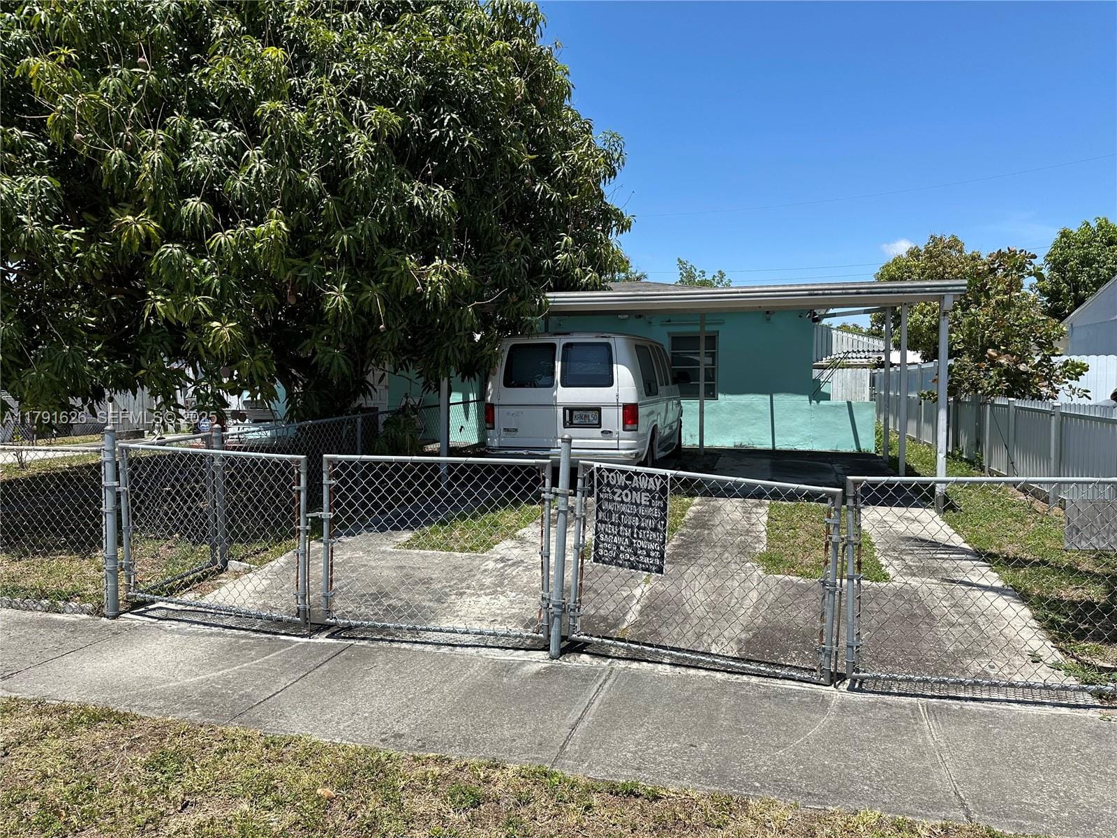 911 E 39th Place, Hialeah, FL 33013 photo 5