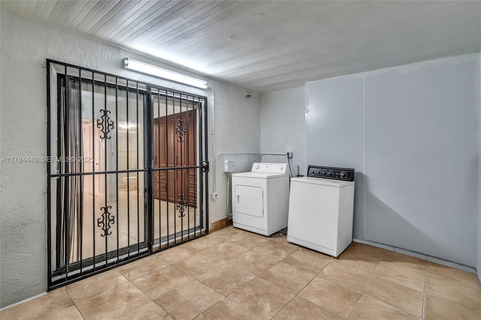 2170 W 60th Street 16108, Hialeah, FL 33016 photo 28