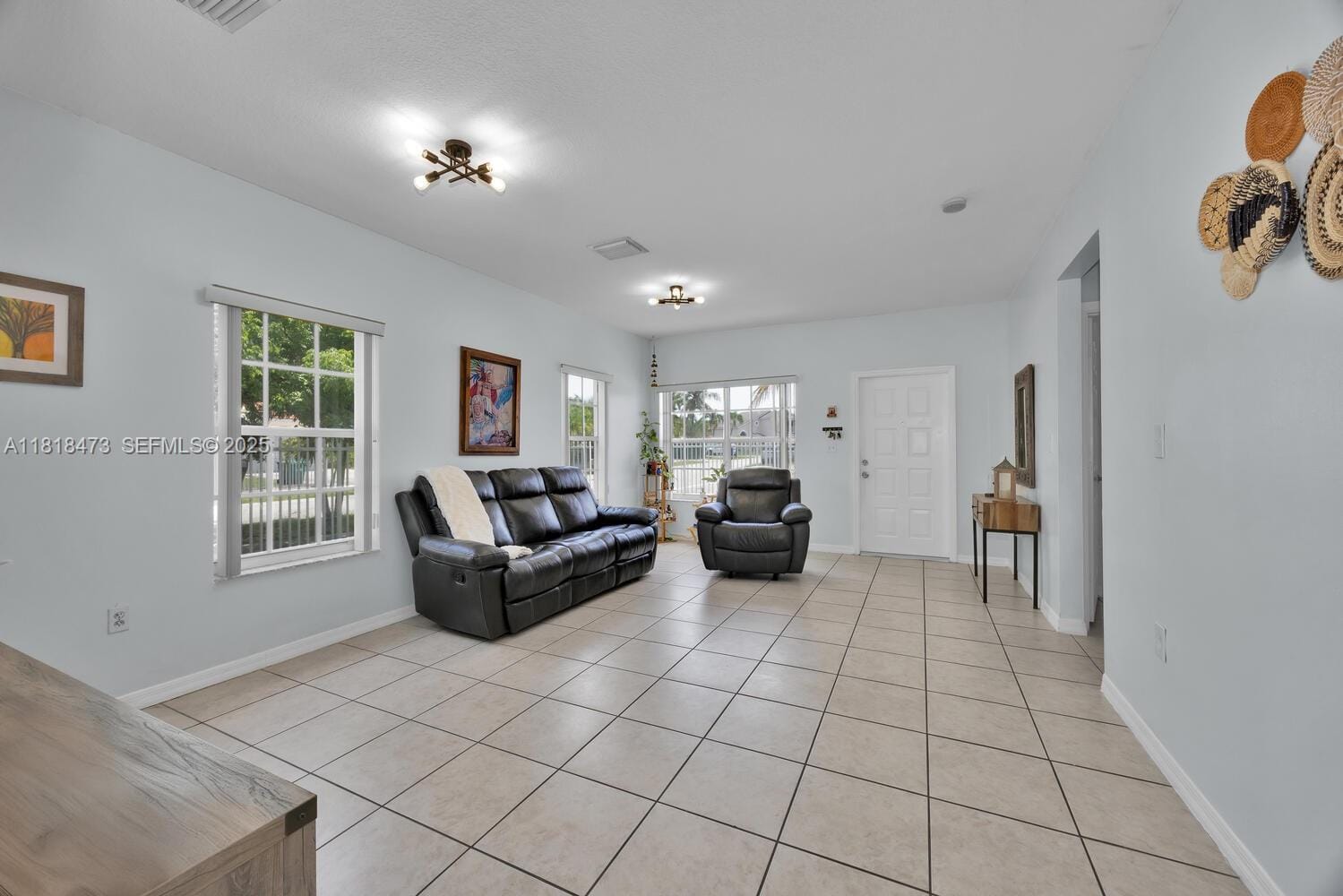 19220 SW 119th Place — photo 3